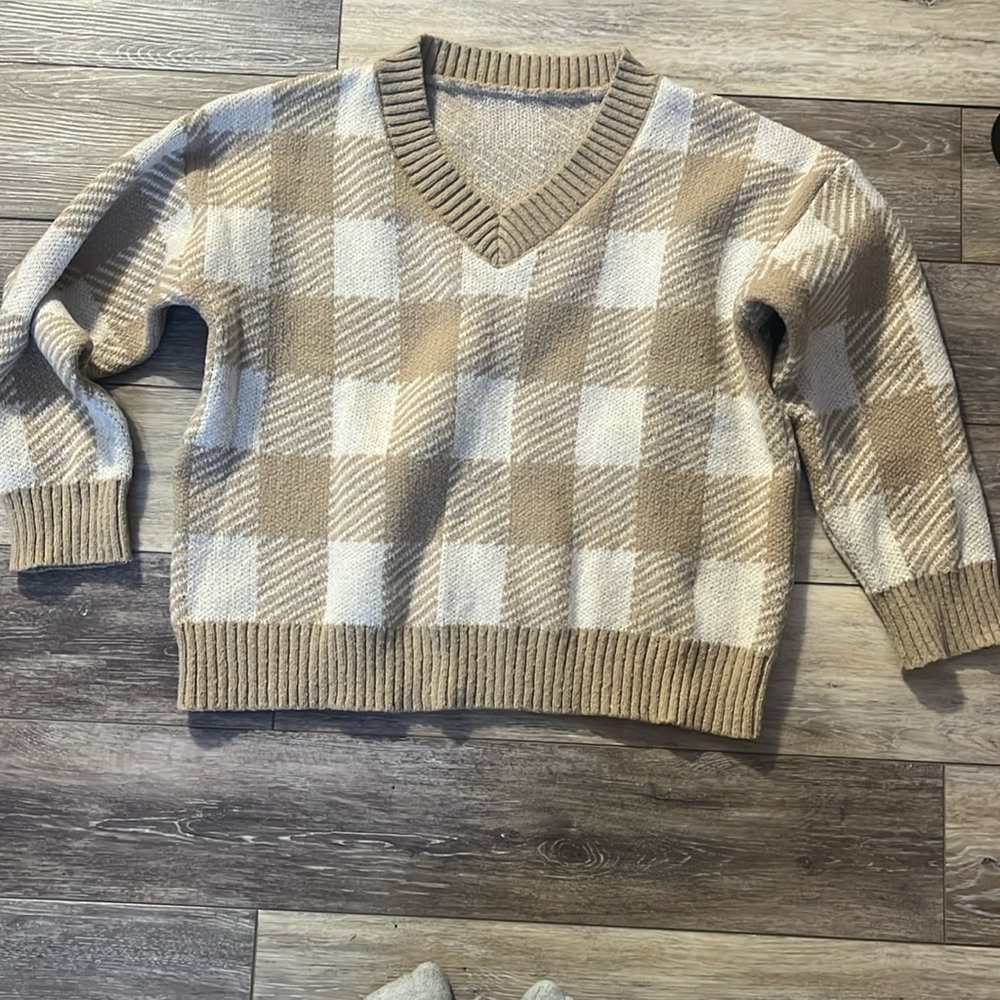 Oversized Checkered Sweater